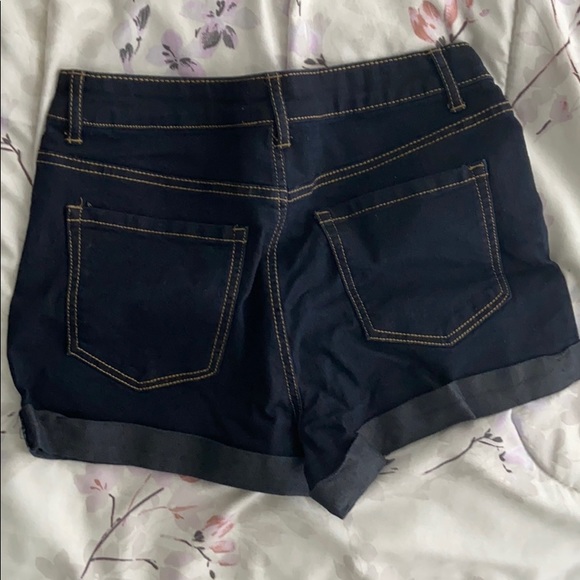 Denim shorts - Picture 2 of 3